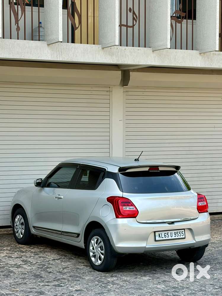 Maruti Suzuki Swift Vxi + Manual, 2023, Petrol