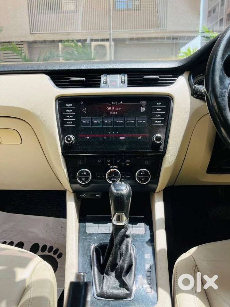 Skoda Octavia 1.8 Tsi At L K, 2018, Petrol