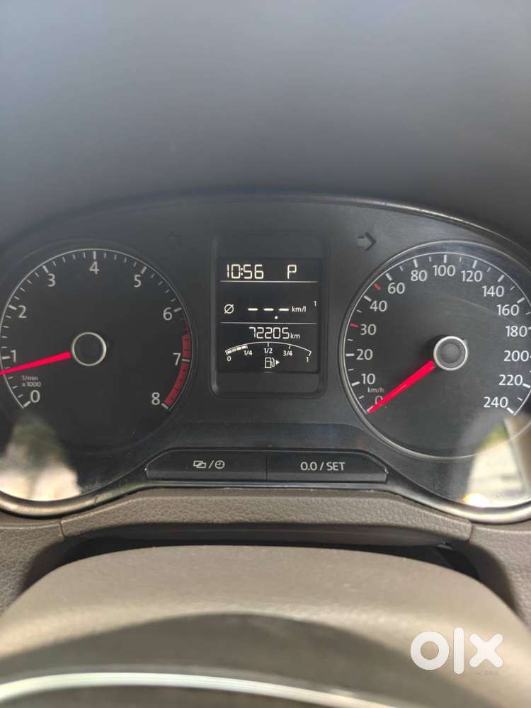 Volkswagen Vento Tsi Dsg (2015)  Automatic - Petrol + Cng  72,130 K