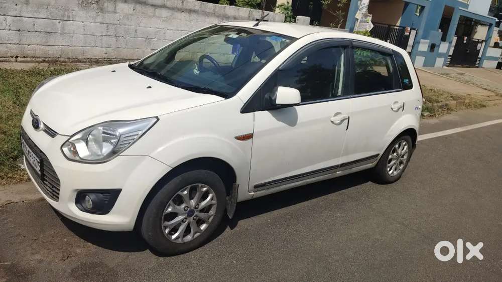 Ford Figo Petrol Manual 2nd Owner 2014