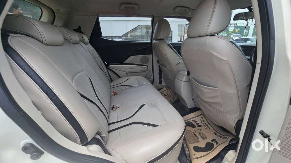 Mahindra Xuv300 W8 Amt Diesel, 2020, Diesel