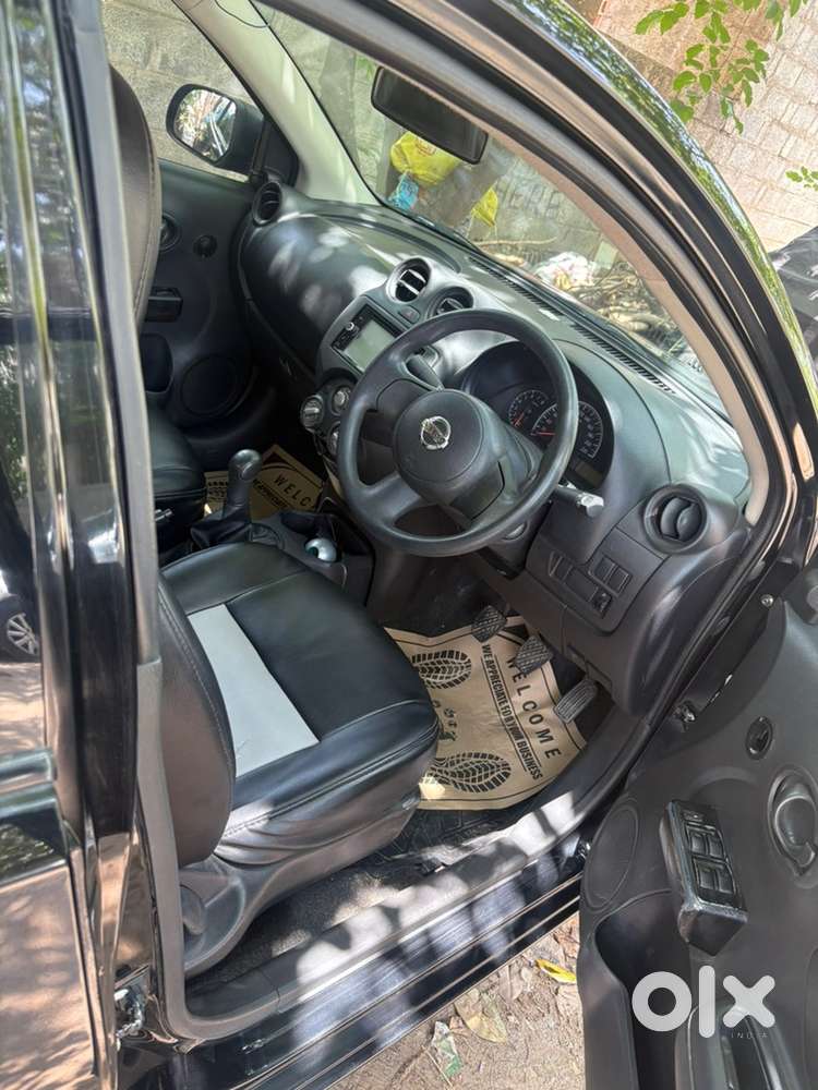 Nissan Sunny Petrol 2011