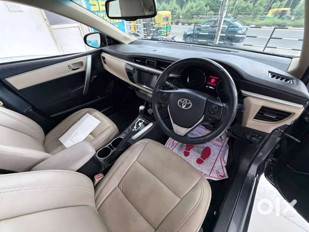 Toyota Corolla Altis G At, 2015, Petrol
