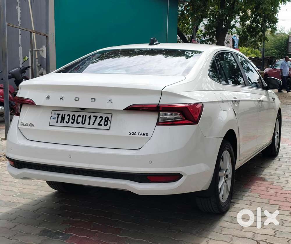 Skoda Slavia 1.0 Ambition Tsi, 2022, Petrol