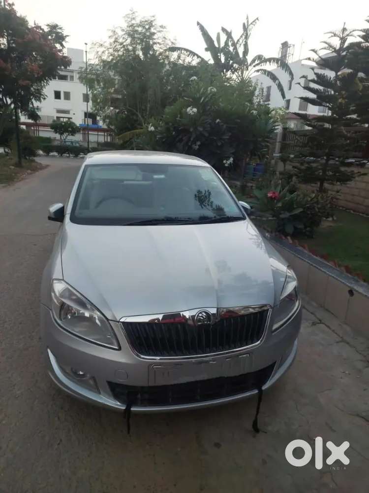 Well Mintain Car New Tayer Agence Record Drive