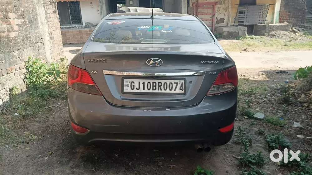 Hyundai Verna Sx Crdi 1.6 2011