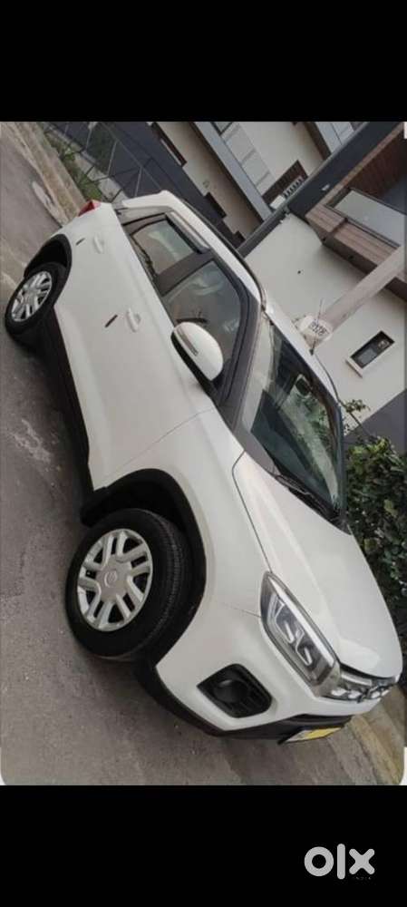 Maruti Suzuki Brezza 1.5 Vxi Smart Hybrid, 2021, Petrol