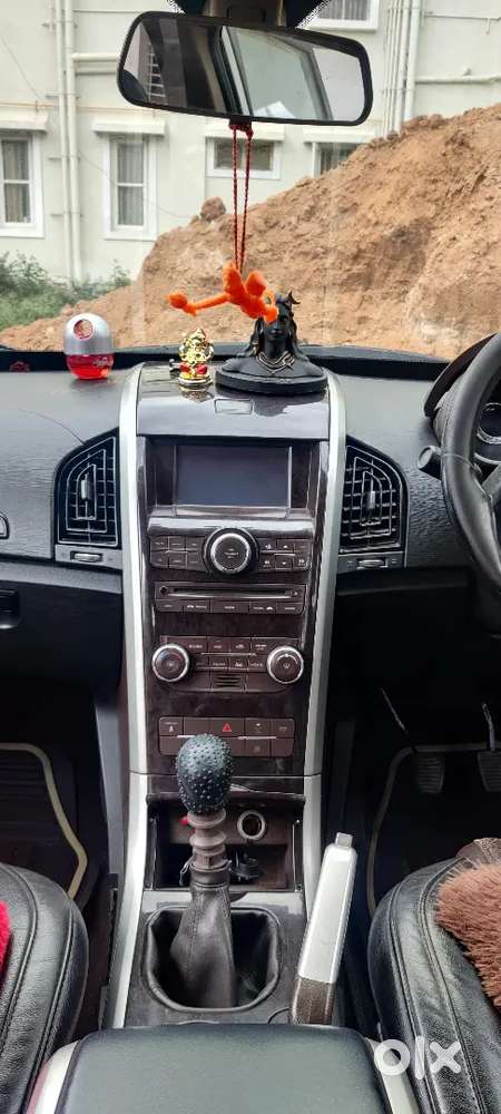 Mahindra XUV500 Diesel Manual 2015 second owner