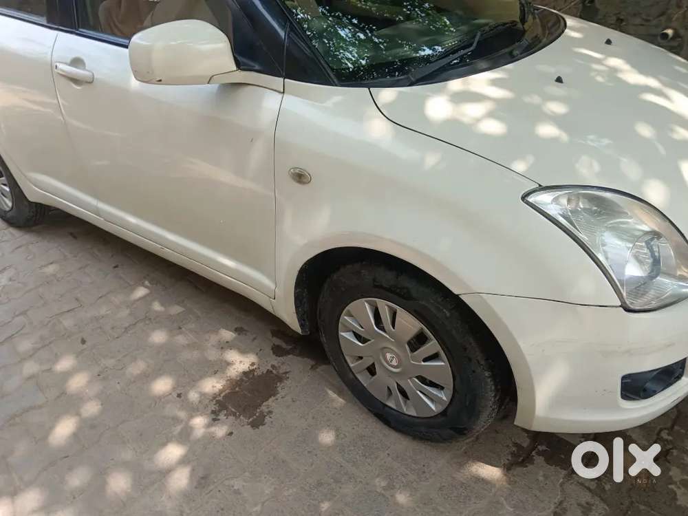 Car Conditions Good Drive Silent Engine Petrol