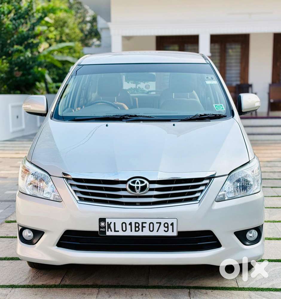 Toyota Innova 2.5 Vx 7 Str Bs-iii, 2012, Diesel
