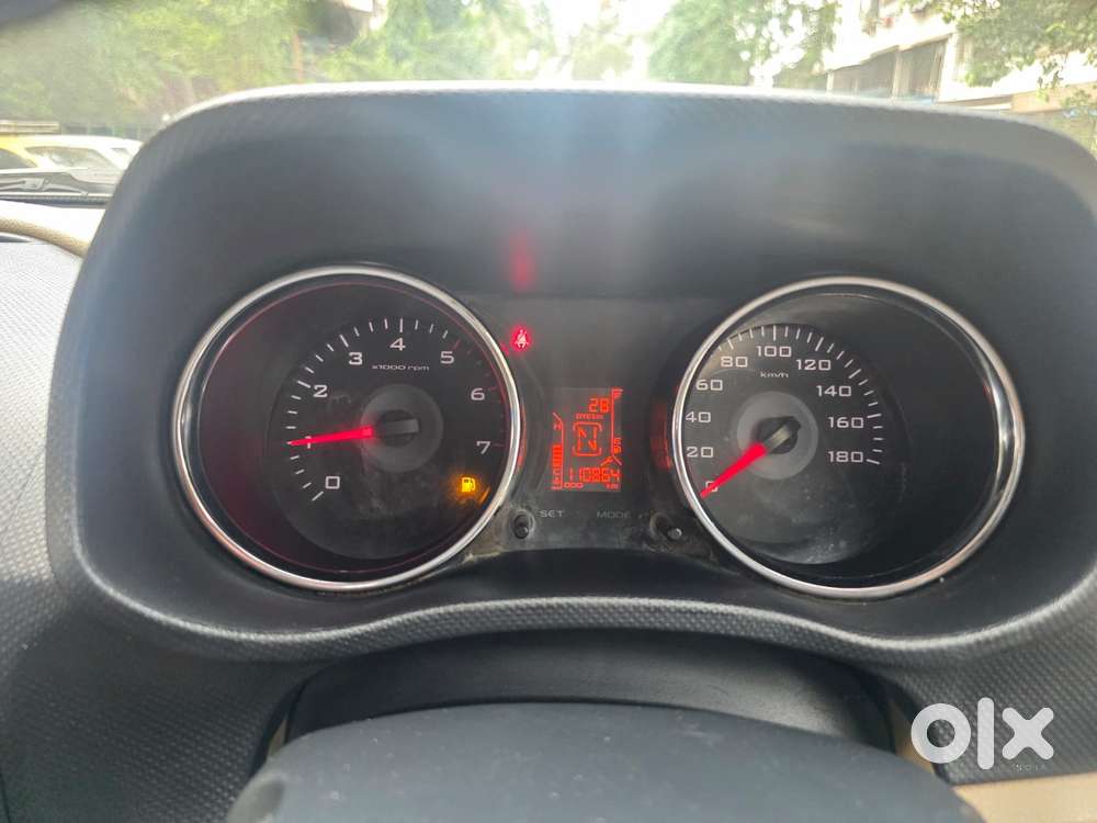 Mahindra Tuv 300 T10 Dual Tone, 2018, Diesel
