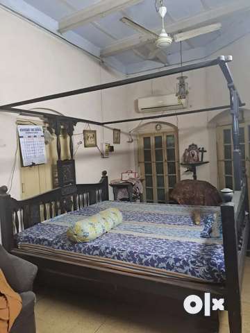 Old heritage furniture Beds Wardrobes 1761581452