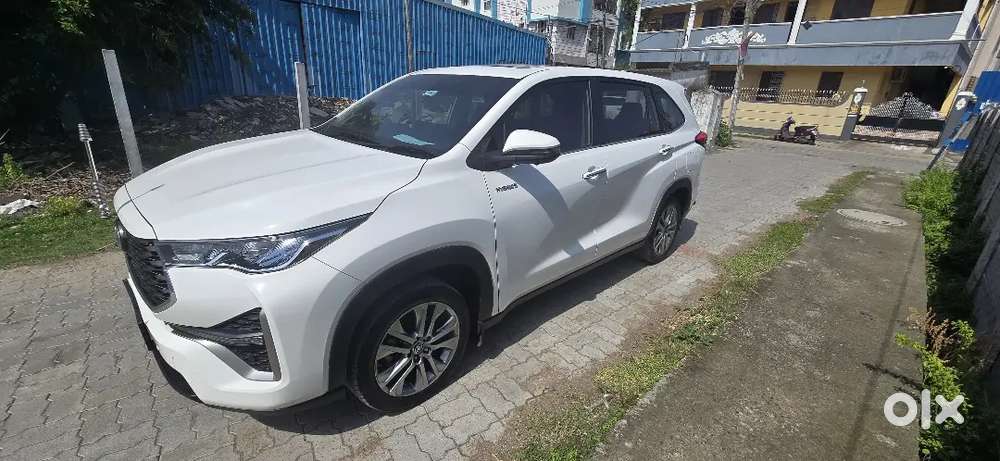 Toyota Innova Hycross Zx 2023 June Model