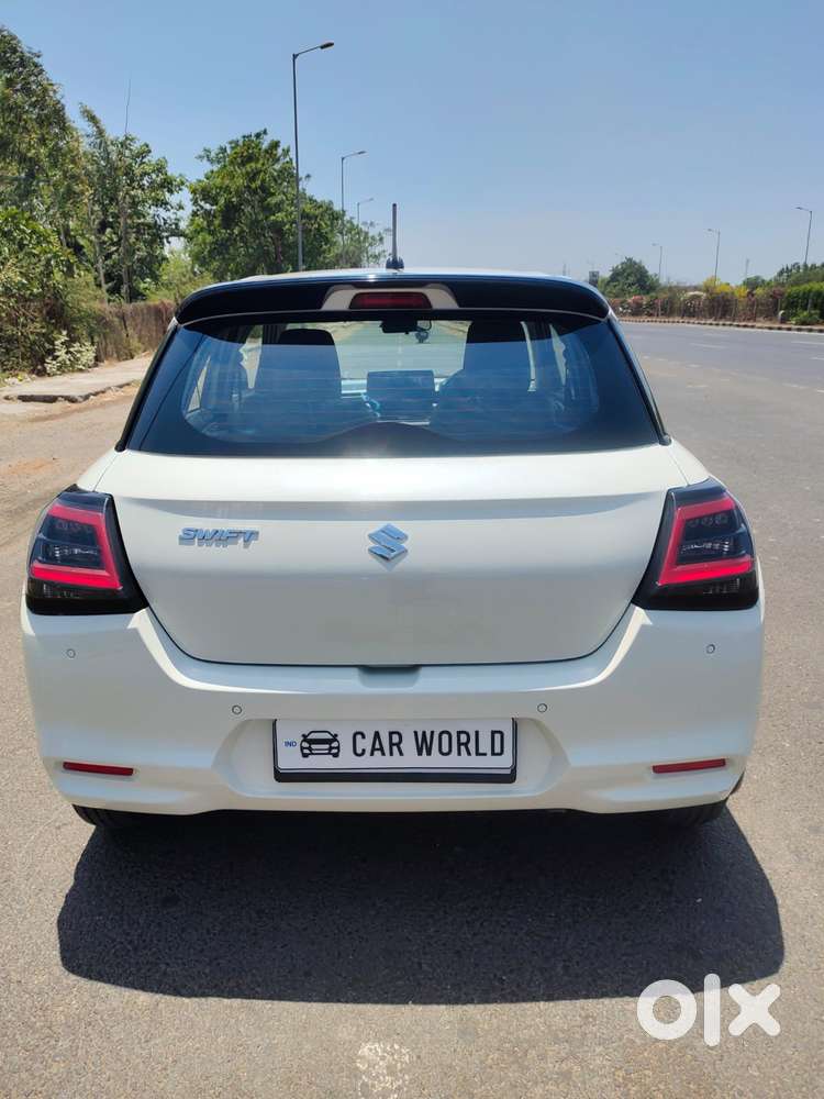 Maruti Suzuki Swift Vxi + Manual, 2025, Petrol