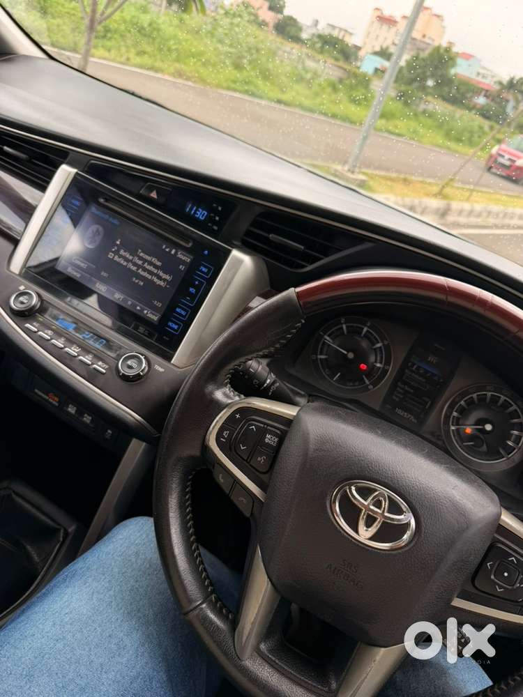 Toyota Innova Crysta 2016 Diesel Well Maintained
