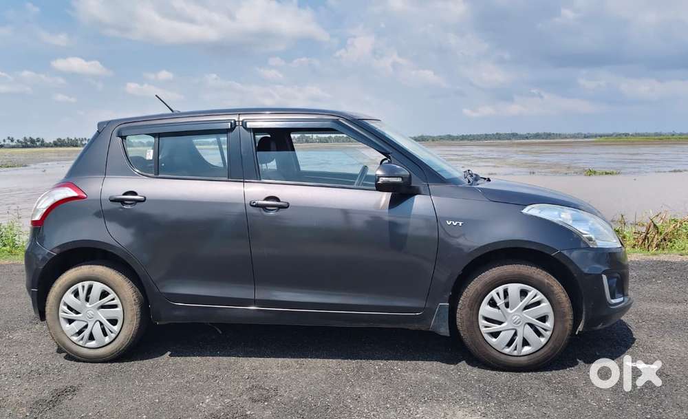 Maruti Suzuki Swift Vxi 1.2 Abs Bs-iv, 2015, Petrol