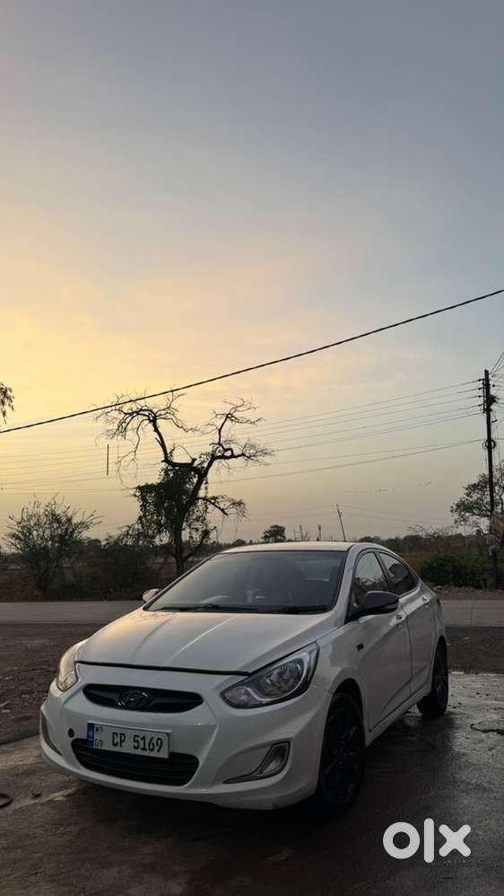 Hyundai Fluidic Verna 2014