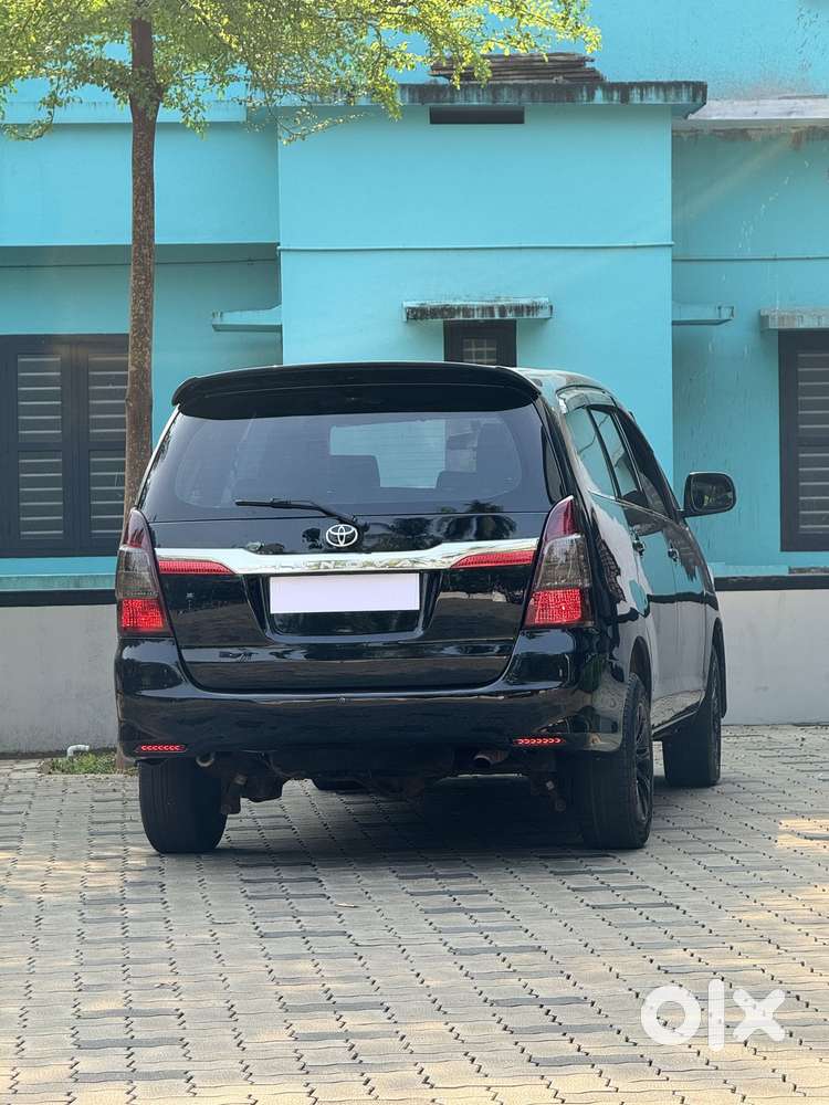 Toyota Innova 2004-2011 2.5 G1 Diesel 8-seater, 2009, Diesel