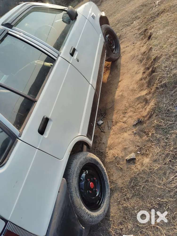 Maruti Suzuki 800 2006