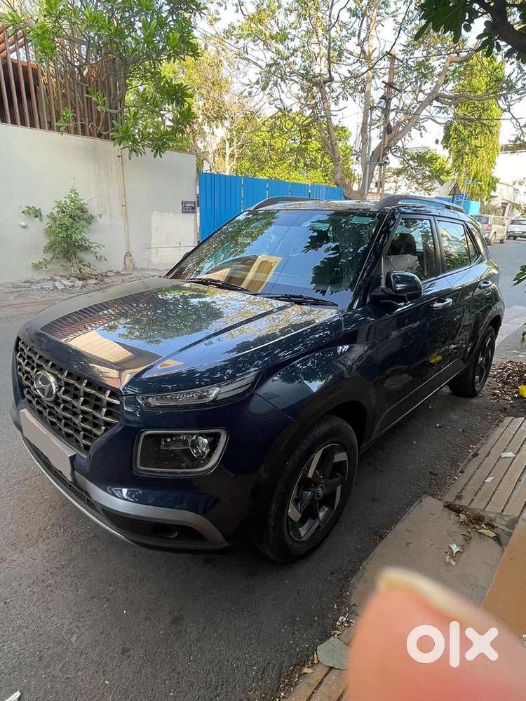 Hyundai Venue Petrol 47000 Km Driven And Well Maintained