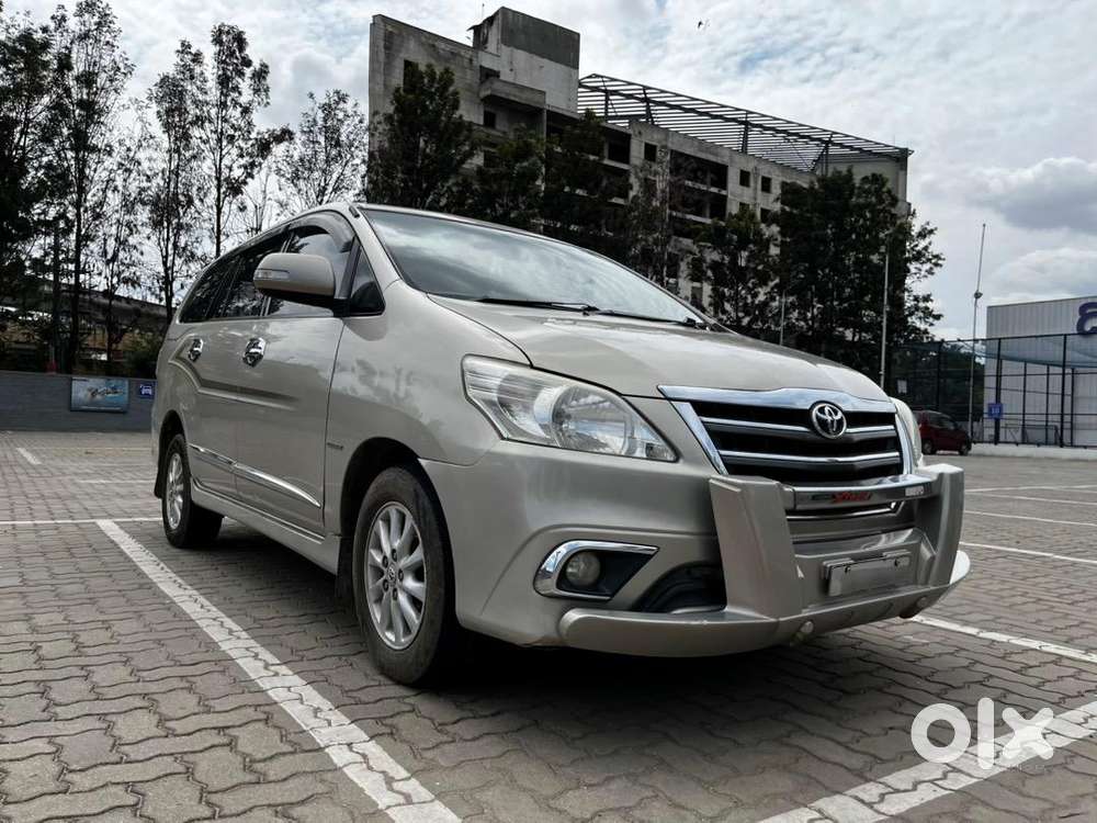 Toyota Innova Z 2015