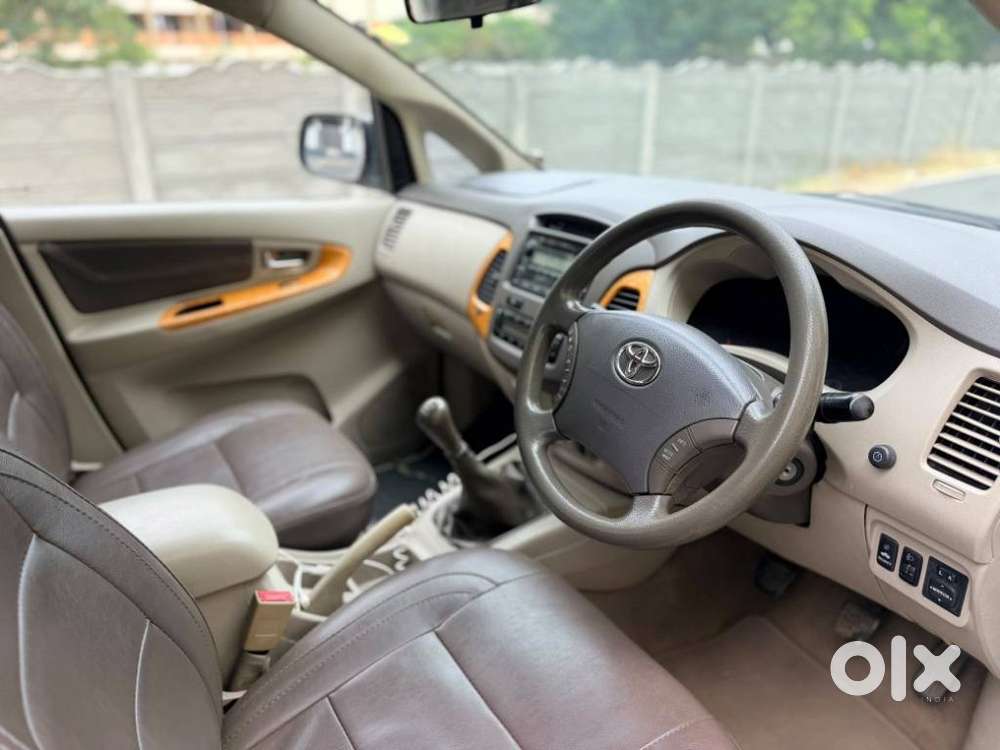 Toyota Innova 2.5 V 7 Str, 2012, Diesel