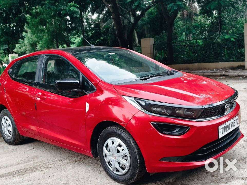 Tata Altroz 1.2 Xe, 2021, Petrol