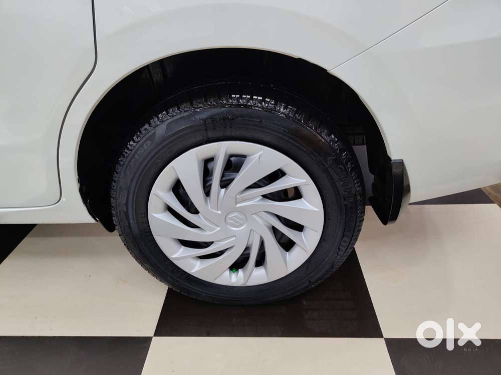 Maruti Suzuki Ertiga 2022-2023  Vxi, 2024, Petrol
