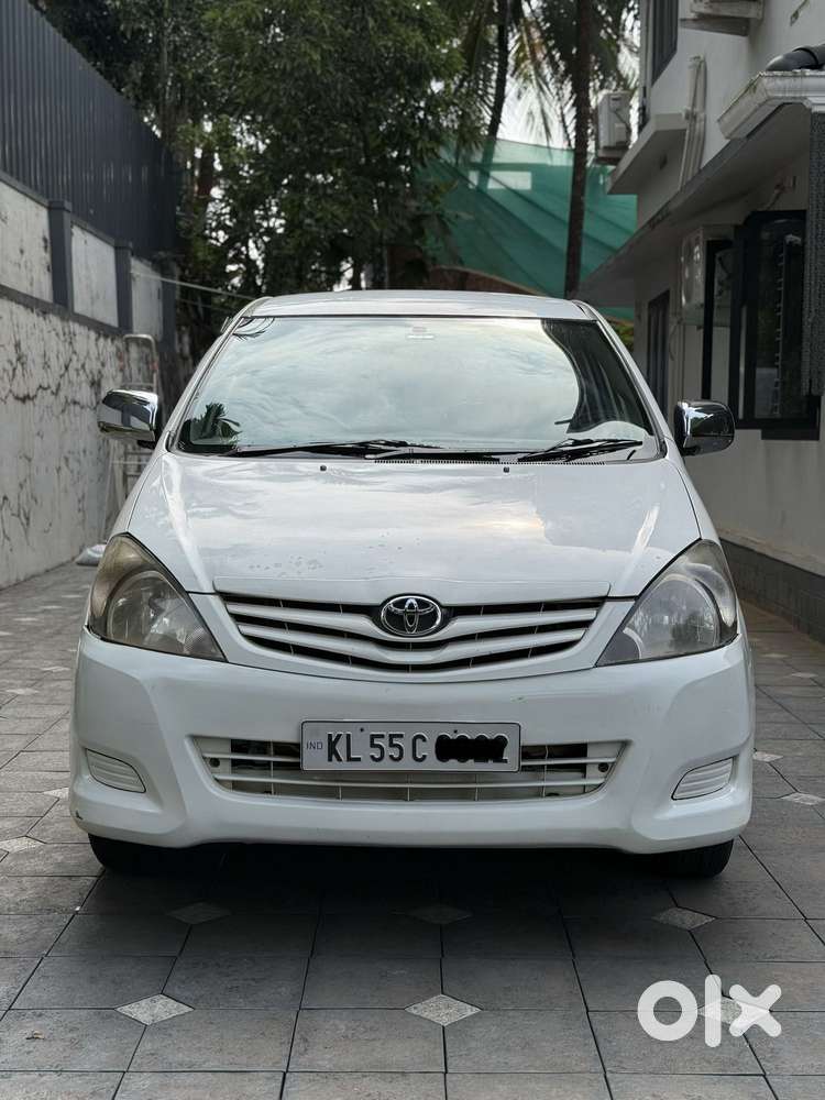 Toyota Innova 2.5 G (diesel) 8 Seater, 2009, Diesel