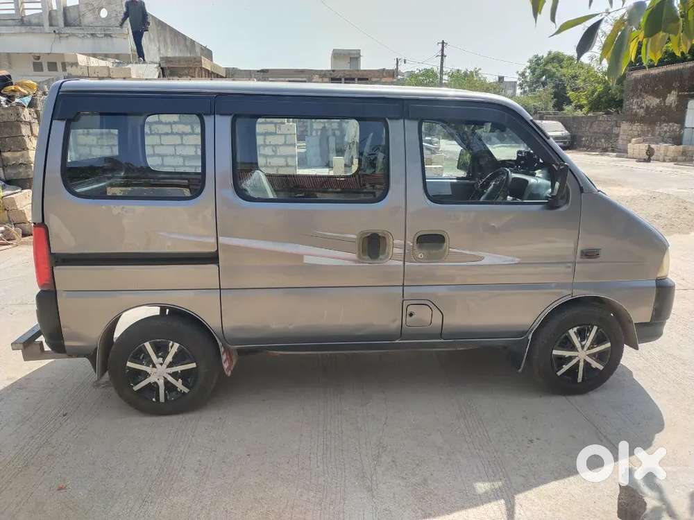 Maruti Suzuki Eeco 2016