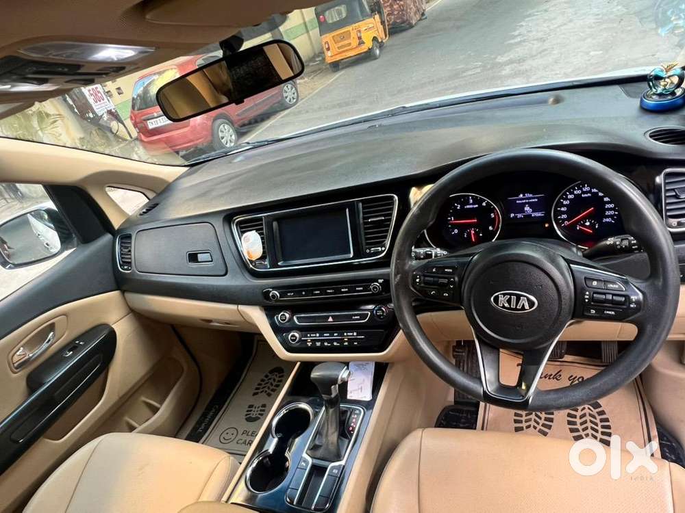 Kia Carnival 2021 Diesel Well Maintained