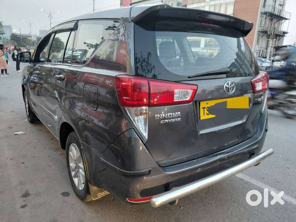 Toyota Innova Crysta 2.4 G Mt 8s, 2016, Diesel