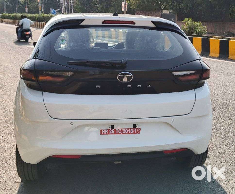 Tata Altroz Xz, 2025, Petrol