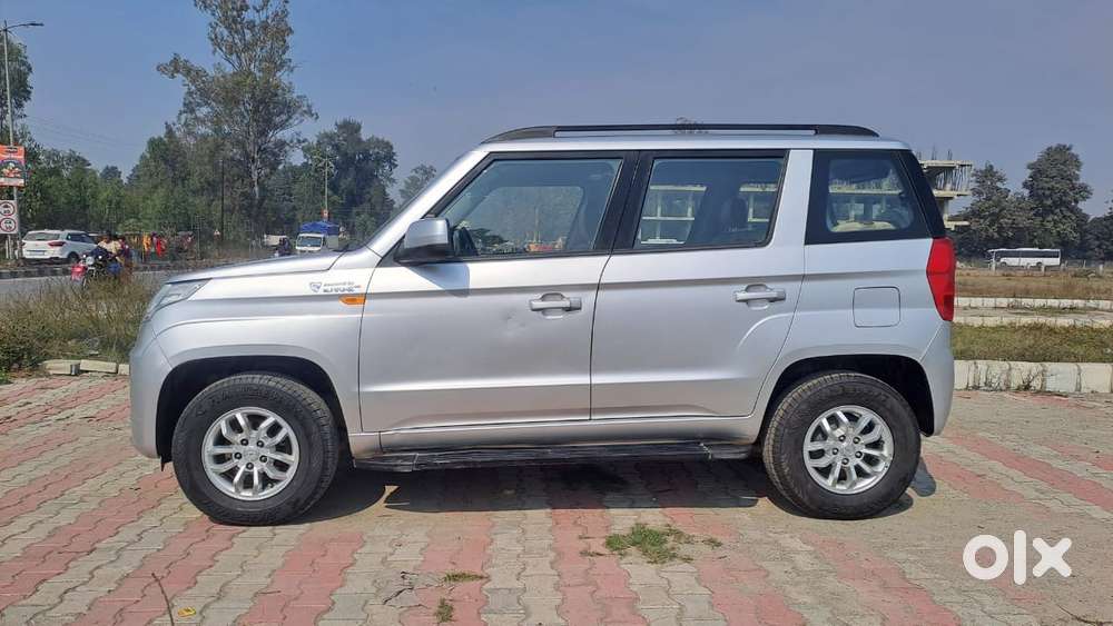 Mahindra Tuv 300 T8 Amt, 2015, Diesel
