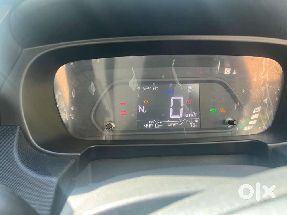 Tata Punch 2025 Petrol 5300 Km Driven