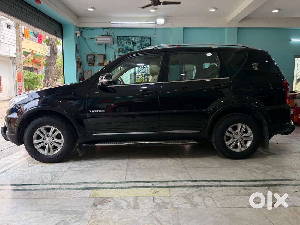 Mahindra Rexton, 2014, Diesel