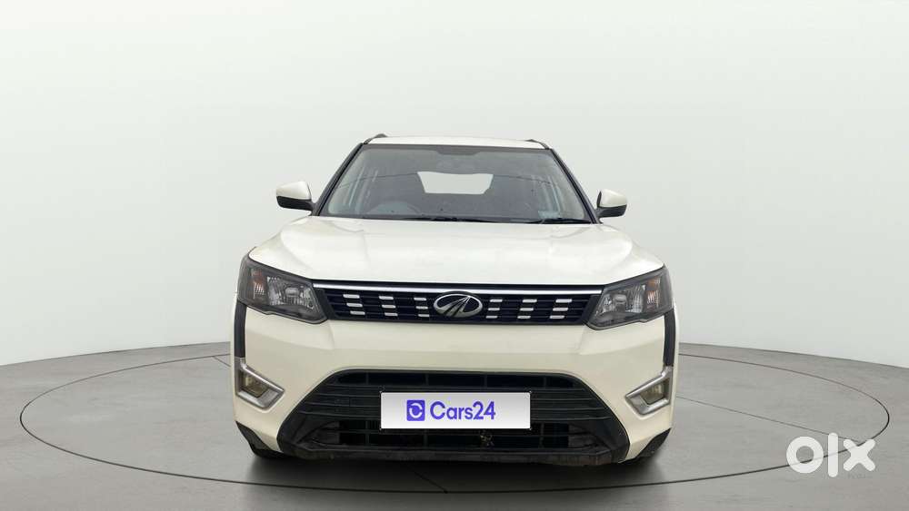 Mahindra Xuv300 1.2 W6 Amt Petrol, 2021, Petrol