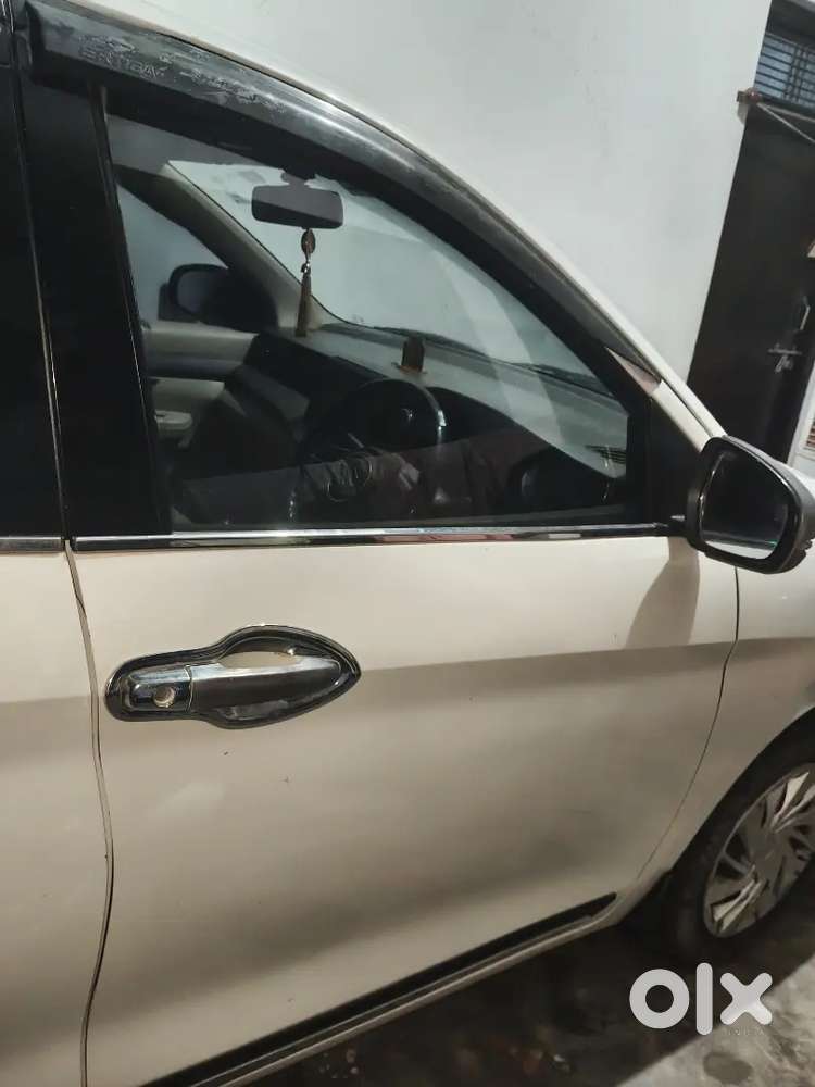 Maruti Suzuki Ertiga Vxi Petrol 2021