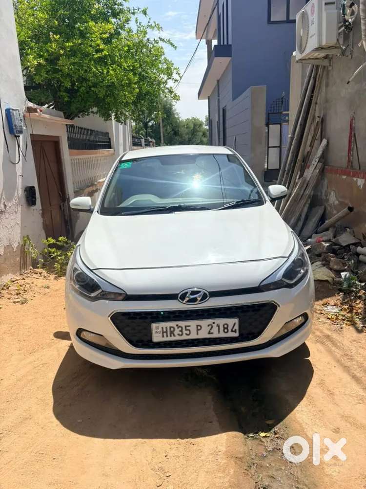 Hyundai I20 2018 Diesel Well Maintained Top Model Push Button Start