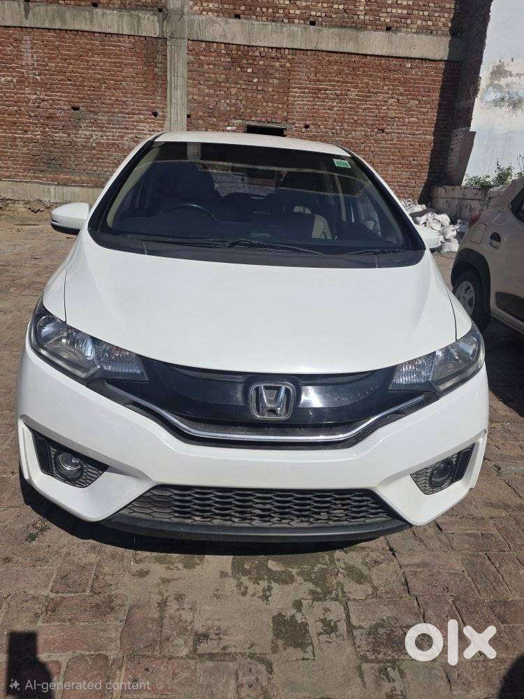 Honda Jazz V Mt Privilege, 2015, Petrol
