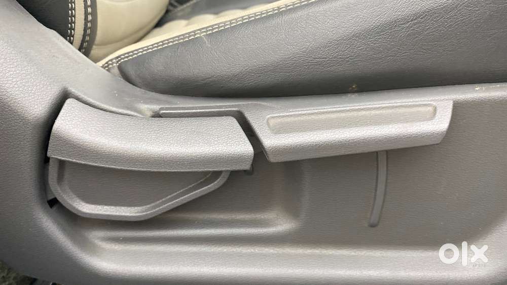 Hyundai Aura Sx Plus Automatic, 2022, Petrol