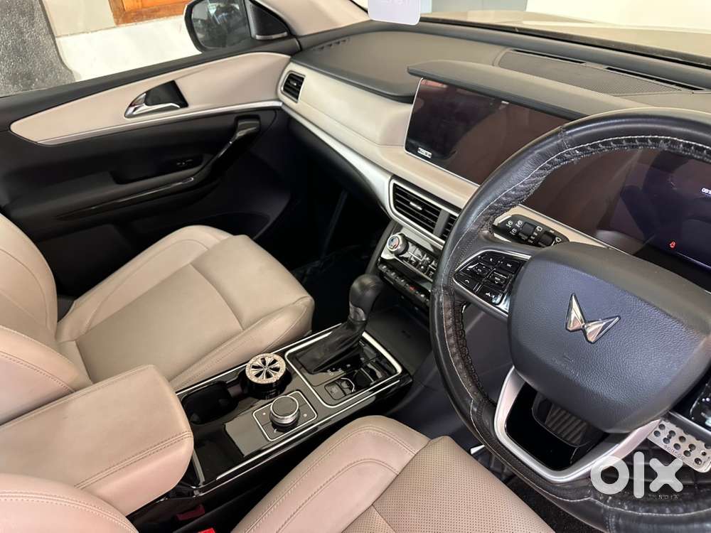 Xuv700 2022 Ax7l At Diesel 27000 Km Driven