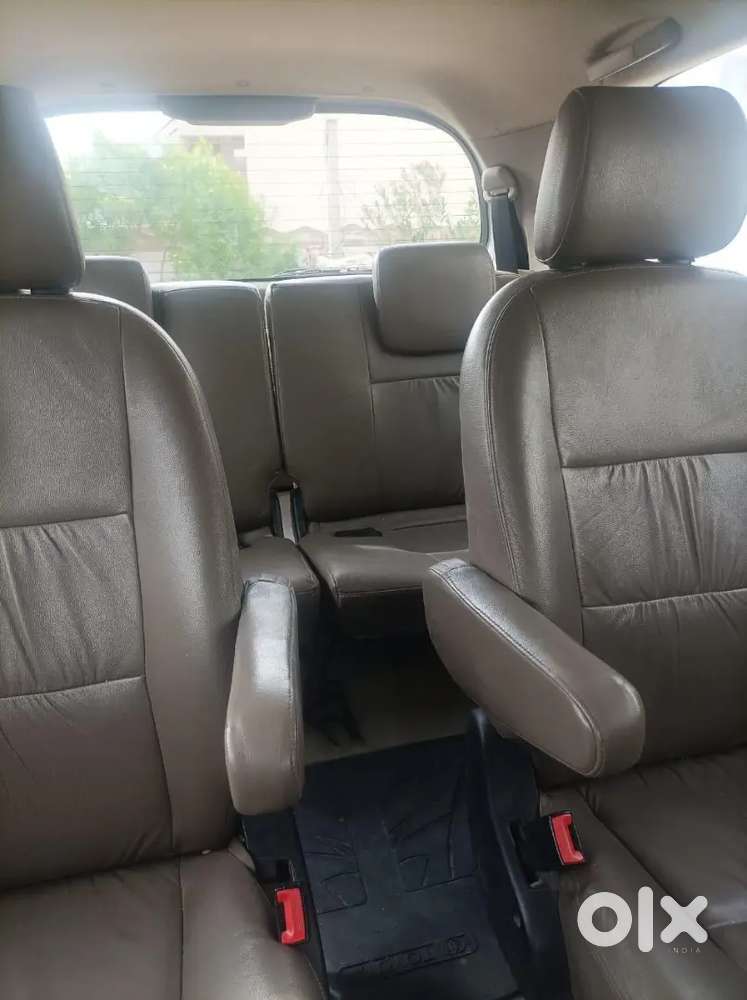 Toyota Innova 2015 Diesel Well Maintained