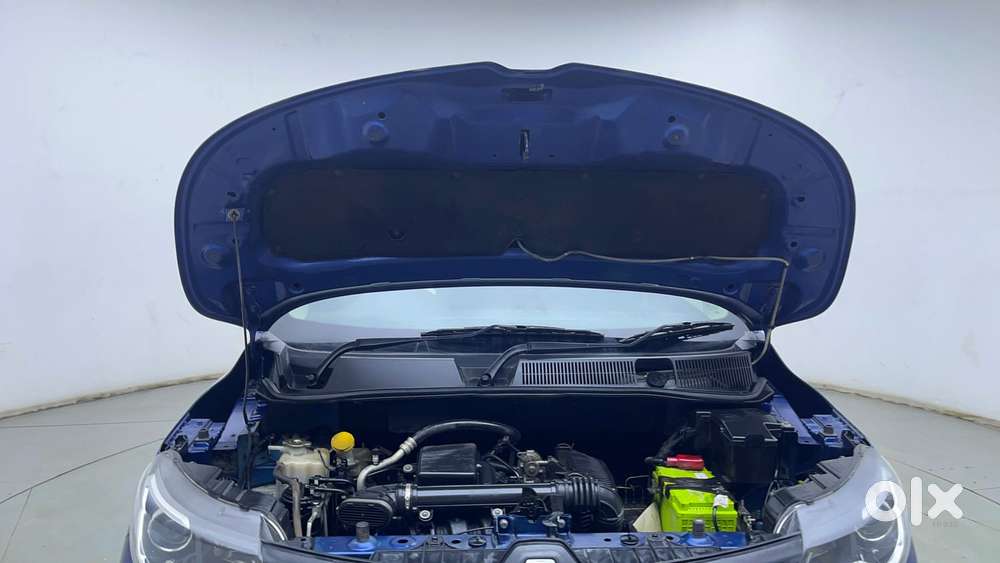 Renault Triber Rxz, 2021, Petrol