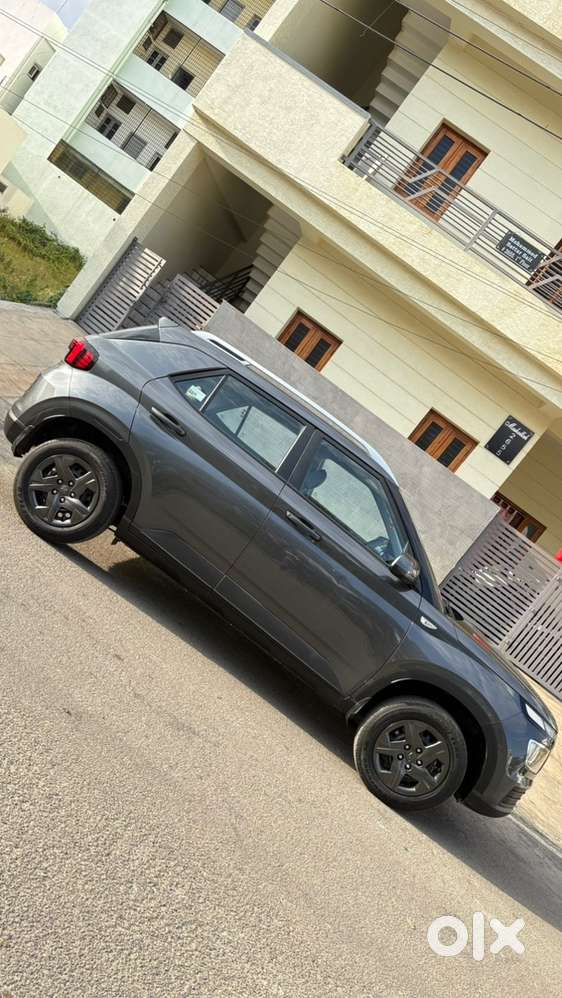 Hyundai Venue 1.2 Sx Petrol Model 2025