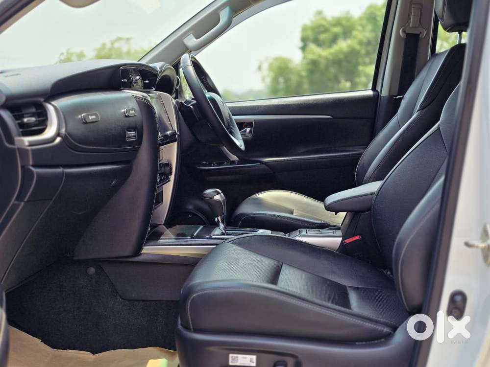 Toyota Fortuner 3.0 4x2 Automatic, 2024, Petrol