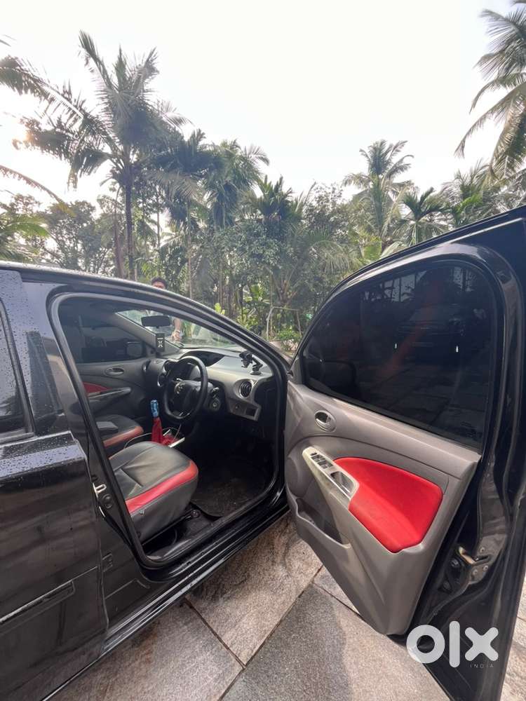 Toyota Etios Liva Petrol 2011