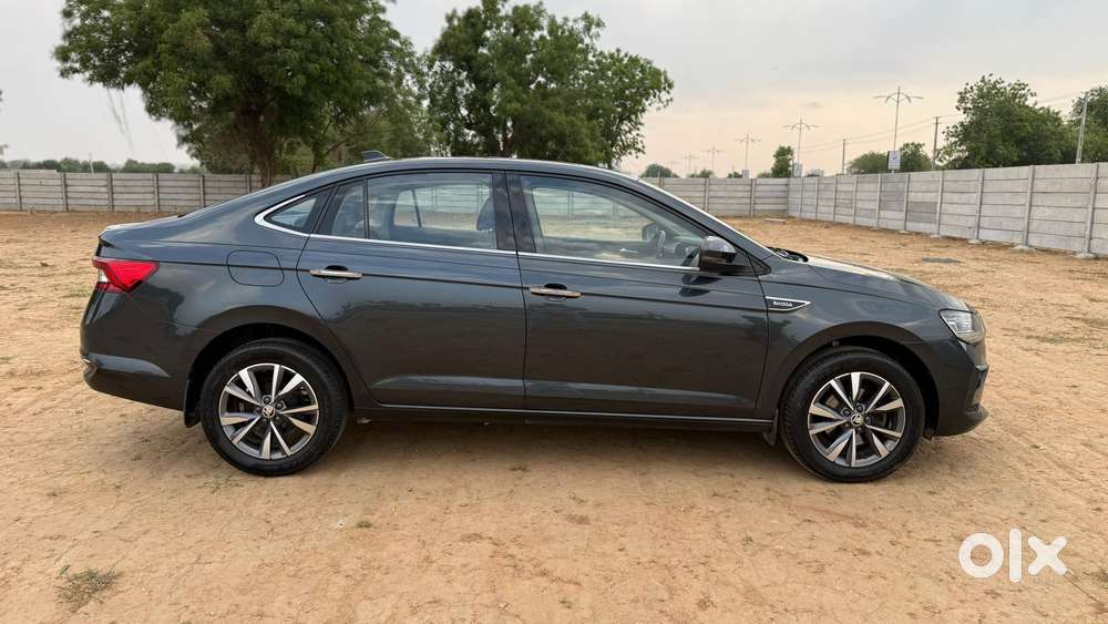 Skoda Slavia 1.0 Tsi Style At, 2023, Petrol