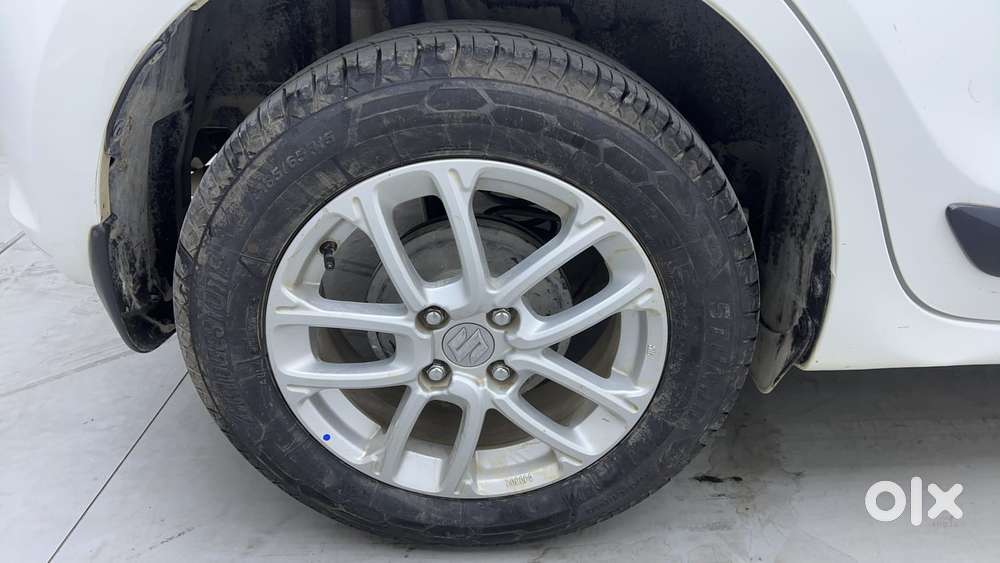 Maruti Suzuki Swift 1.3 Zxi, 2021, Petrol