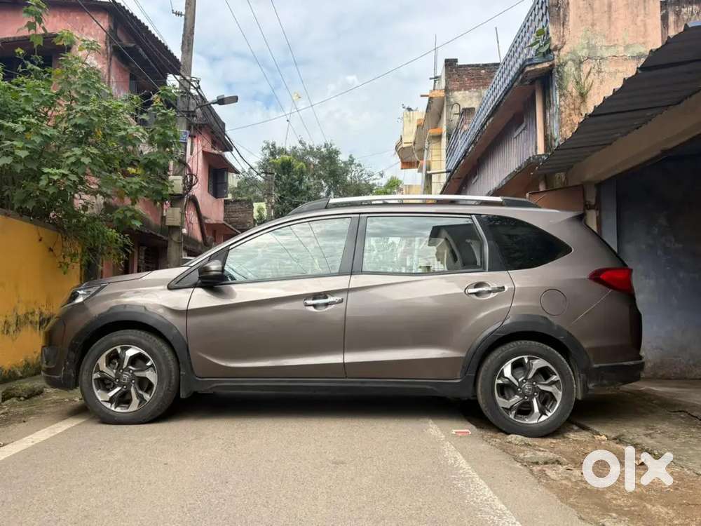 Honda Br-v Petrol Cvt 2017